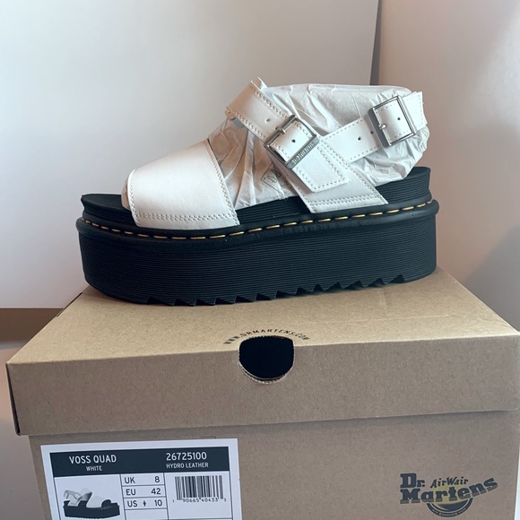 Dr. Martens Women’s Voss Quad Sandal - Picture 8 of 8